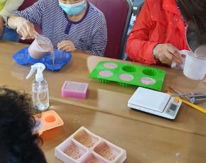 슬라이드이미지